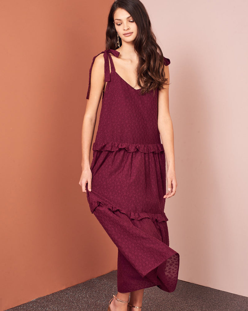 ATHENA MAXI DRESS TBF02060 | This piece is second hand and therefore may have visible signs of wear. But rest assured, our team has carefully reviewed this piece to ensure it is fully functional &...