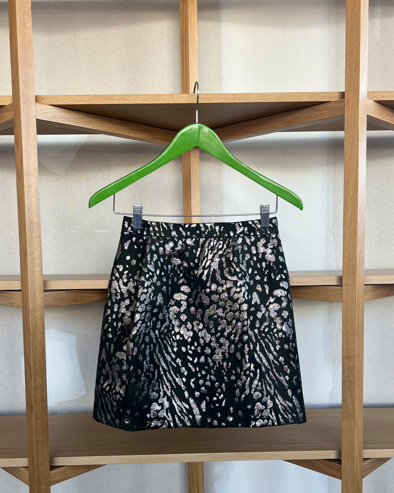 PERIDOT MINISKIRT TBF01232 | This piece is second hand and therefore may have visible signs of wear. But rest assured, our team has carefully reviewed this piece to ensure it is fully functional &...