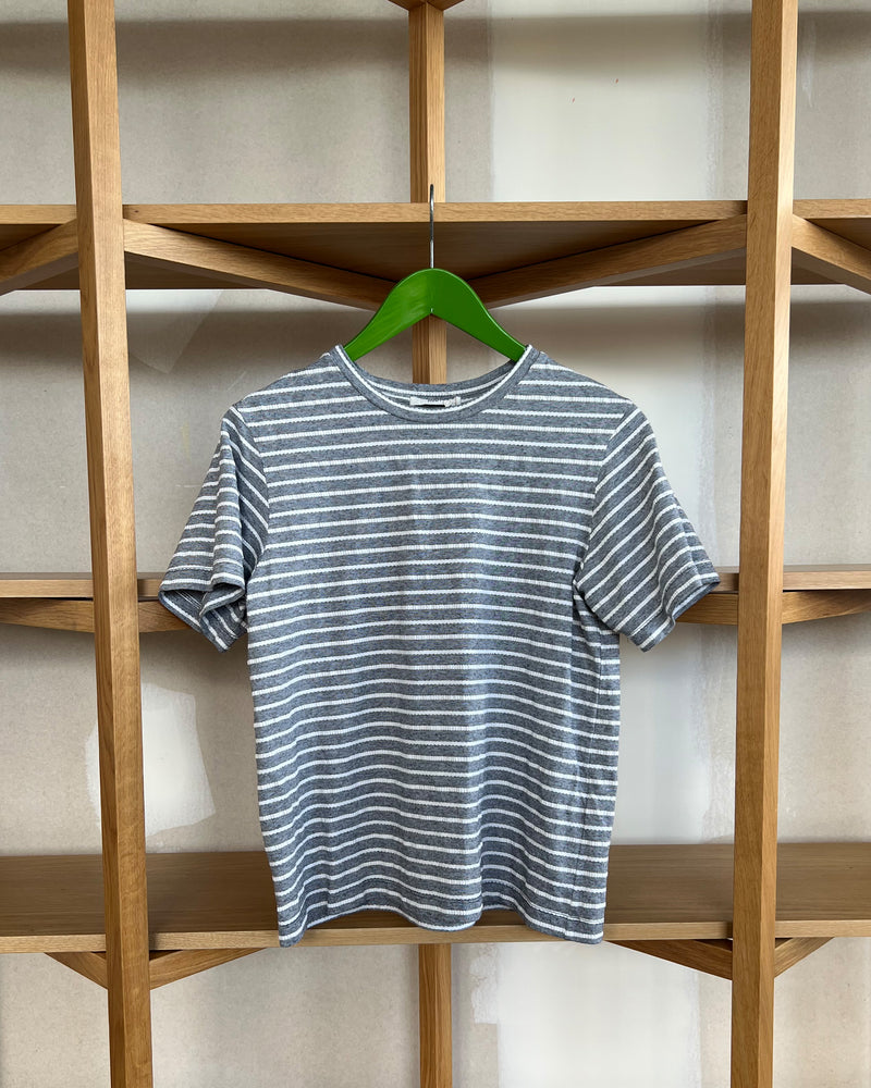 STRIPED T-SHIRT TBF01511 | This piece is second hand and therefore may have visible signs of wear. But rest assured, our team has carefully reviewed this piece to ensure it is fully functional &...