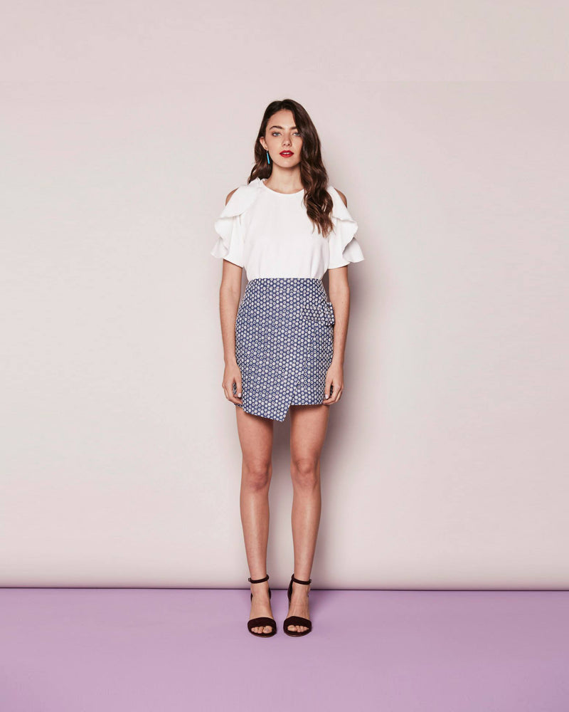 MOONLIGHT MINISKIRT TBF02506 | This piece is second hand and therefore may have visible signs of wear. But rest assured, our team has carefully reviewed this piece to ensure it is fully functional &...