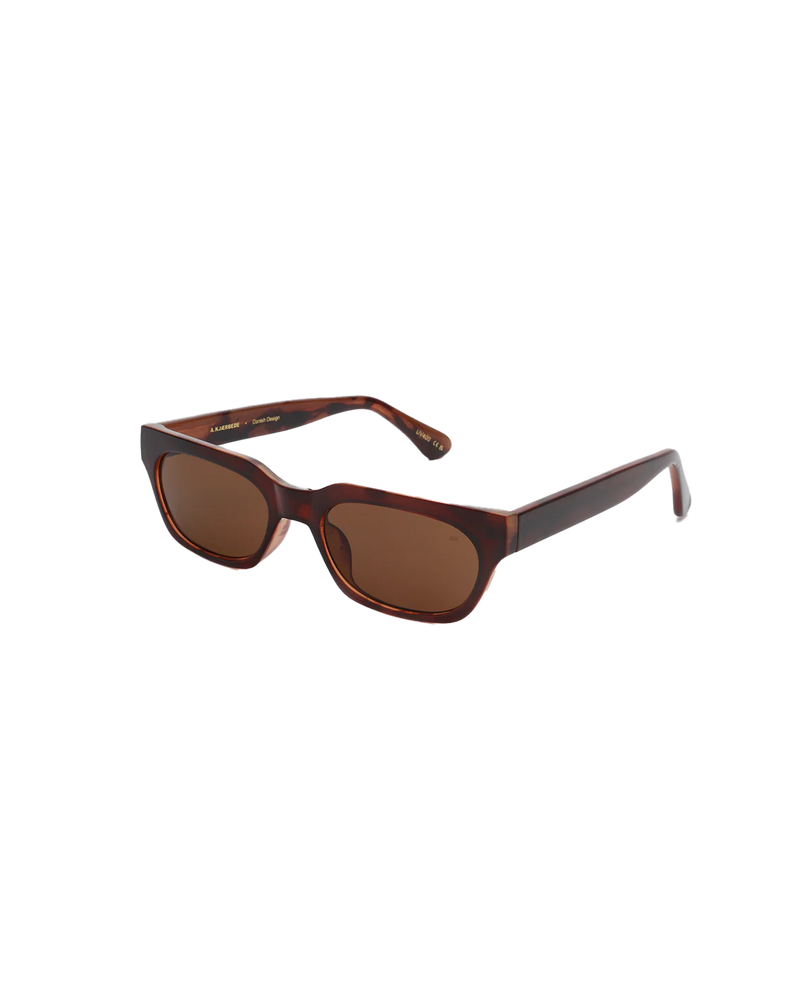 BROR SUNGLASS DEMI LIGHT BROWN | Rectangle-shaped framed paired with a narrow lens give this sunglass a bold look without sitting to large. Features a dark brown frame and lens.