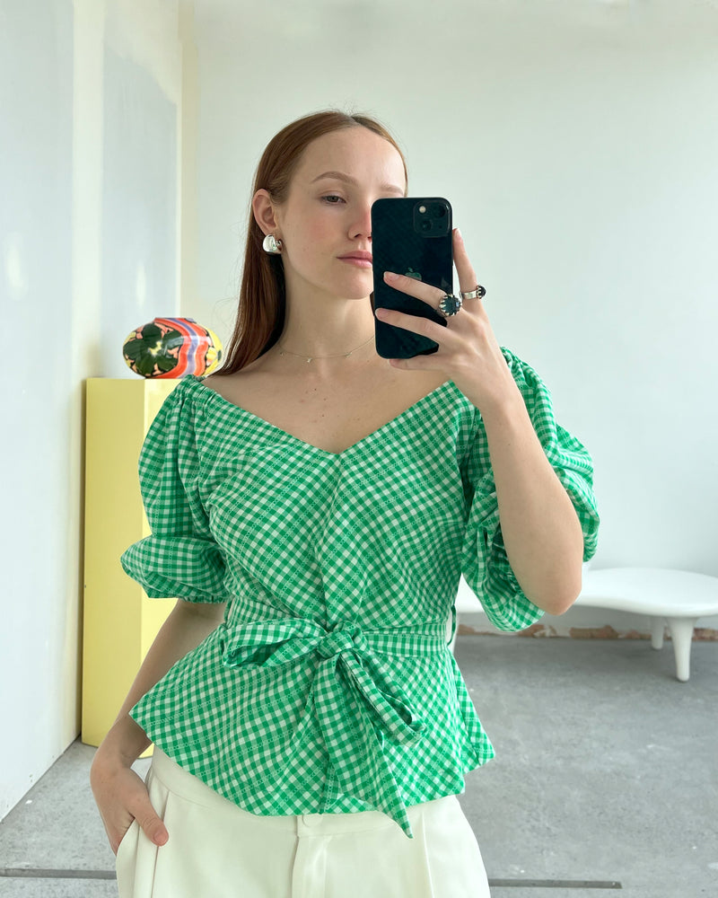 RSR SAMPLE 3498 GEN GINGHAM TOP | RUBY Sample Gen Gingham Top in green. Size 8. One available. Danni is 163cm tall and usually wears a size 6-8. She measures: BUST: 81cm, WAIST: 67cm, HIP: 93cm. 