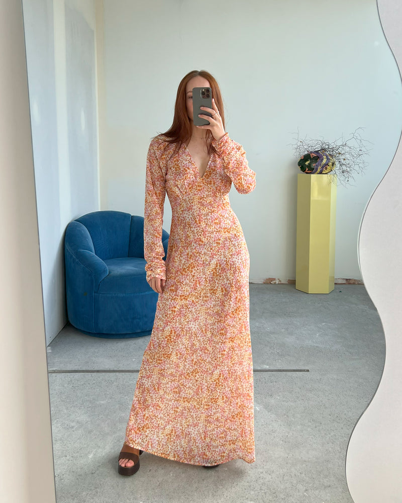 RSR SAMPLE 3075 LONGSLEEVE MAXI DRESS | RUBY Sample Longsleeve Maxi Dress in pink and orange floral. Size 8. One available. Dani usually wears a size 8.