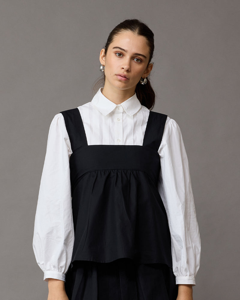 MARGIE TIE-BACK TOP BLACK | Cotton sleeveless top with a square band at the bust. Features a bow tie detail at the back and a cut-out, the cutest summer top worn with your favourite denim.