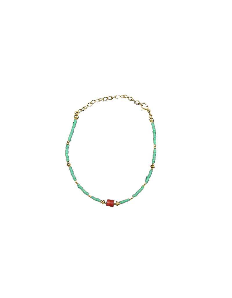 PACO BRACELET GREEN | Beaded style bracelet designed with an assortment of natural stone beads and gold ball beads. This dainty piece will add a beachy feel to any outfit and is perfect for layering with multiple bracelets.