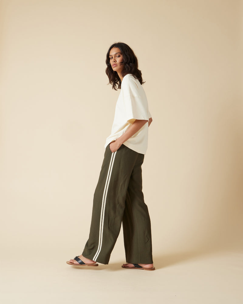 CORVETTE TROUSER TALL DARK GREEN | Sporty, high-waisted pant with a wide leg silhouette. An all-time RUBY favourite in a dark green colourway and new tall length.