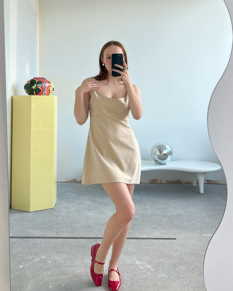 RSR SAMPLE 3465 RUE MINIDRESS | RUBY Sample Rue Minidress in camel. Size 8. One available. Danni is 163cm tall and usually wears a size 6-8. She measures: BUST: 81cm, WAIST: 67cm, HIP: 93cm.