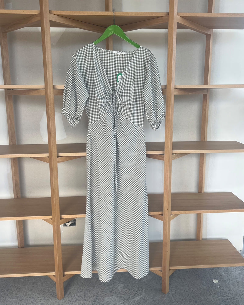 DONOVAN TIE MAXI  TBF01327 | This piece is second hand and therefore may have visible signs of wear. But rest assured, our team has carefully reviewed this piece to ensure it is fully functional &...