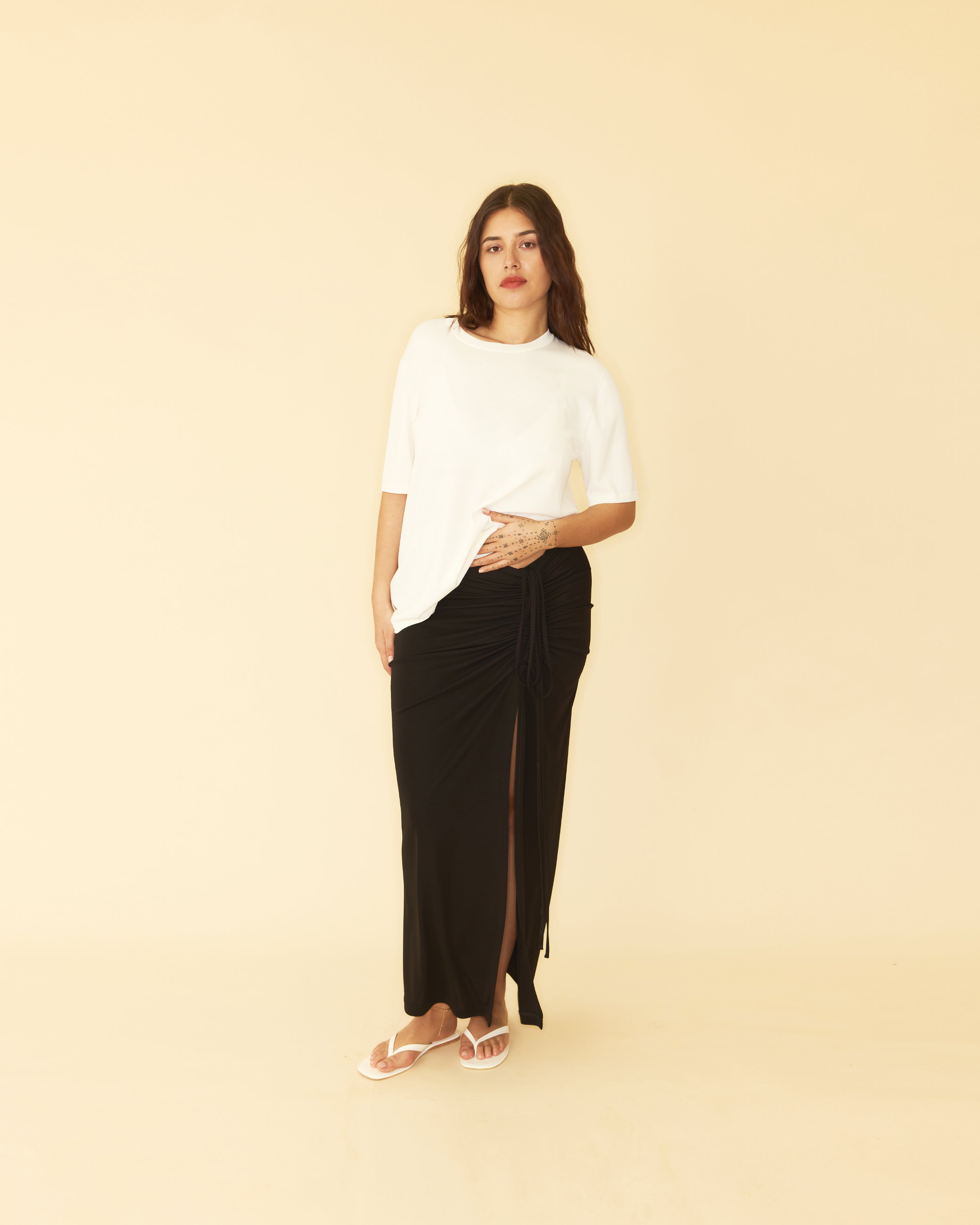 FLIP KNIT SKIRT BLACK | RUBY