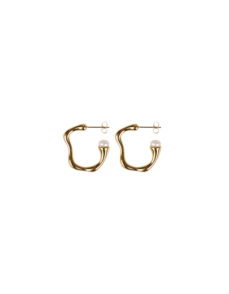  ARIEL EARRING GOLD | Gold squiggle hoop earring with a feature nested pearl detail. These earrings are light-weight making them comfortable to for long periods of time.