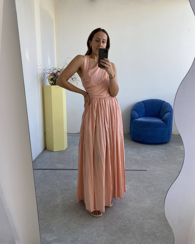 RSR SAMPLE 3348 BONNIE CROSS BACK MAXI DRESS | RUBY Sample Bonnie Cross Back Maxi Dress in peach cotton. Size 8. One available. Deanna usually wears a size 8.