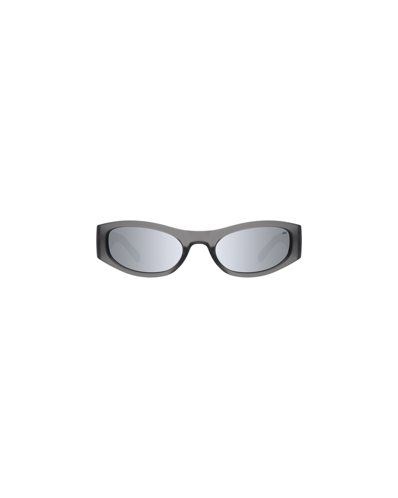 GUST SUNGLASS MATTE GREY | Narrow and bold in shape, this sunglass channels euro summer chic.