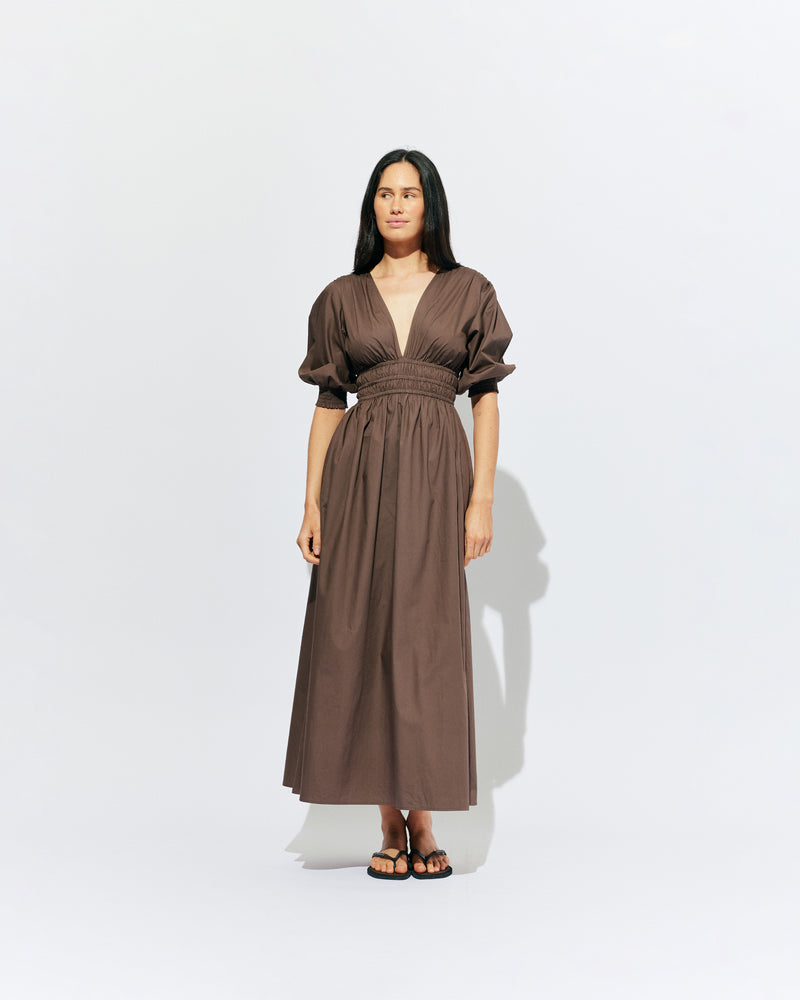 HERO COTTON PUFF SLEEVE MAXI DRESS BROWN | An update to our Hero Maxi Dress, this puff sleeve maxi dress features a plunge neckline, shirred waist detail, and side split in a brown organic cotton. A Rubette favourite for any occasion, from weddings to workwear and more.
