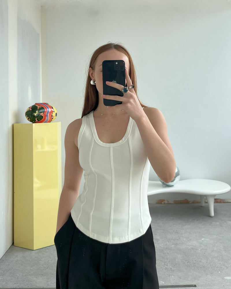 RSR SAMPLE 3472 JUPITER TANK | RUBY Sample Jupiter Tank in white. Size 8. One available. Danni is 163cm tall and usually wears a size 6-8. She measures: BUST: 81cm, WAIST: 67cm, HIP: 93cm. 