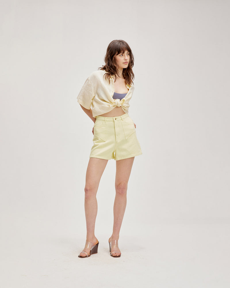 CLOVER DENIM SHORT LEMON | Our classic highwaisted denim short in khaki, made in a soft washed denim, ready for easy strides and warm weather. It isn't Rubette summer without the Clover Short.