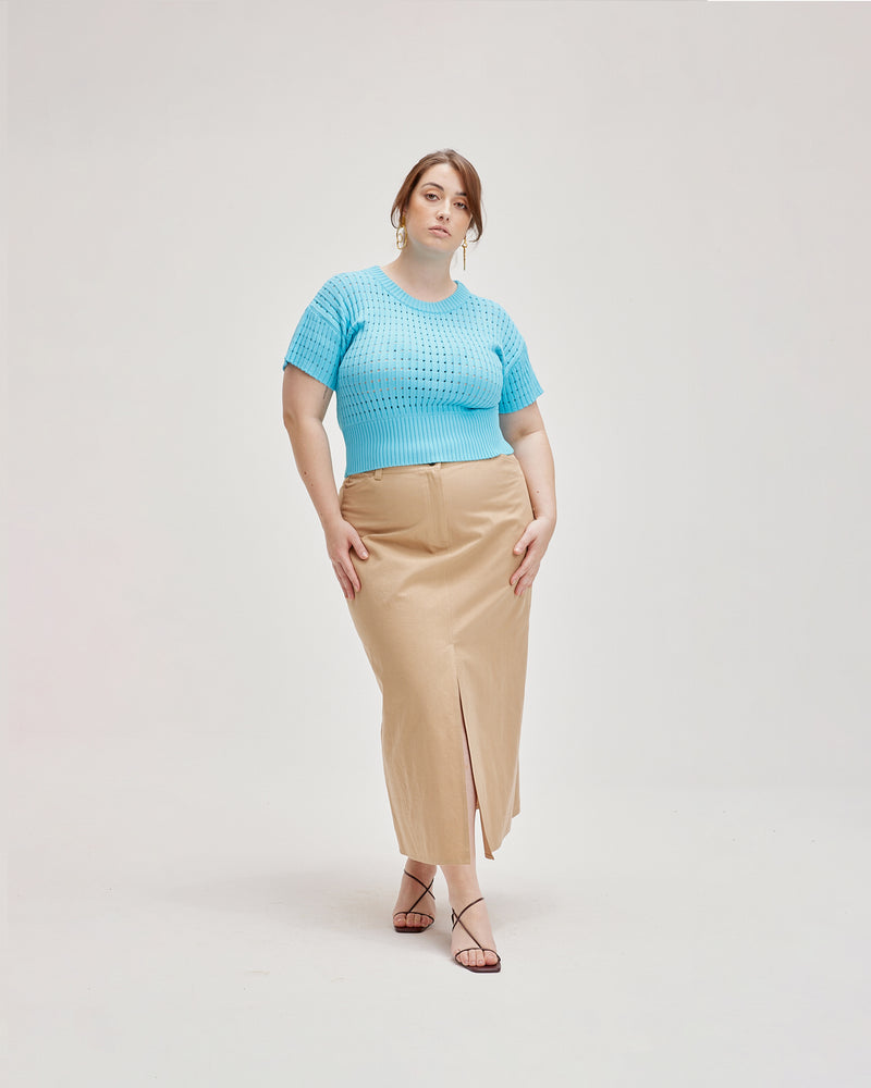 KATA TOP AQUA | Lattice knit short sleeve T-shirt with ribbed hem detailing in a vibrant aqua colour. The knit detailing adds a point of interest to this staple piece.