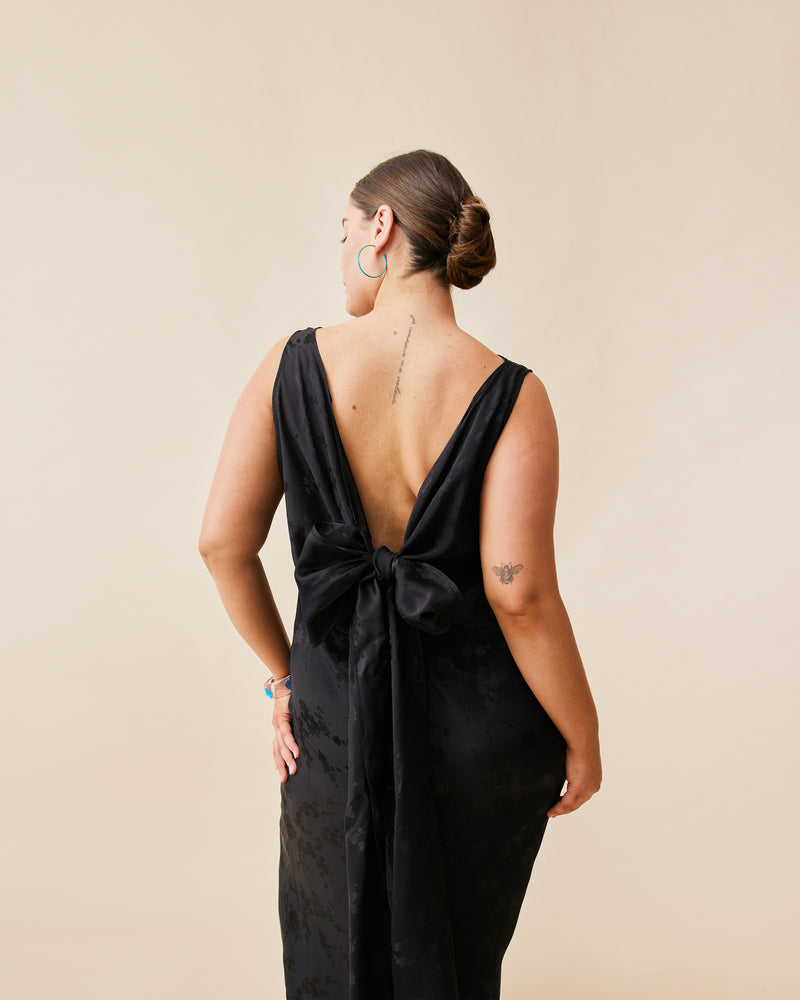 LIZ GOWN JACQUARD BLACK LOOKBOOK 2 | 