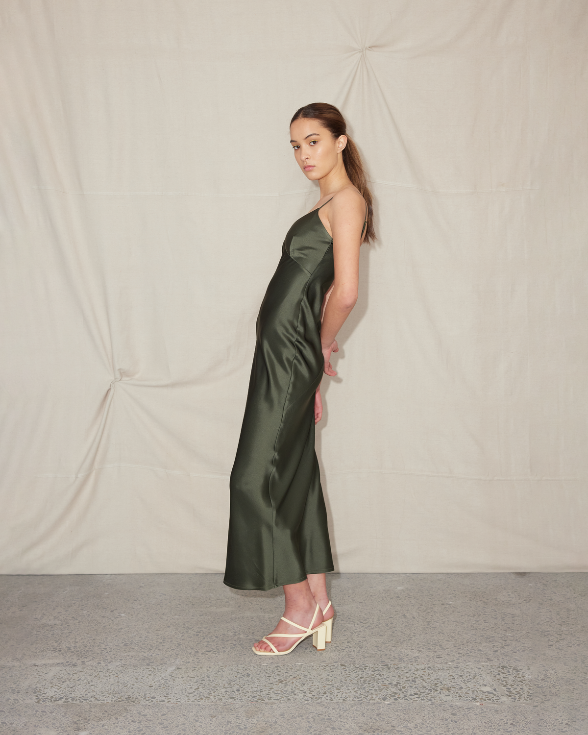 WEIRDLY SLIP JETTA GREEN | RUBY WEIRDLY SLIP JETTA GREEN | RUBY