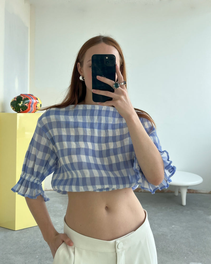 RSR SAMPLE 3430 NANOR CRUSH TOP | RUBY Sample Nanor Crush Top in blue gingham. Size 8. One available. Danni is 163cm tall and usually wears a size 6-8. She measures: BUST: 81cm, WAIST: 67cm, HIP: 93cm.