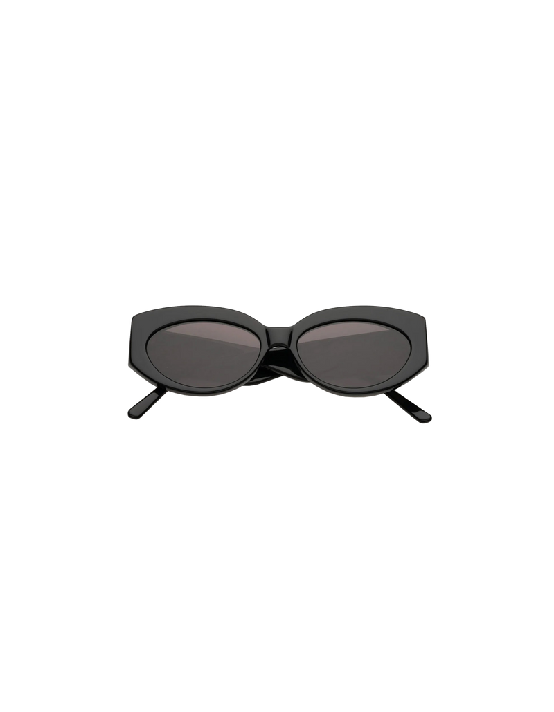 SUNGLASS AURELIE BLACK | Cat-eye frame sunglasses in black, these make a statement while also looking incredibly chic.