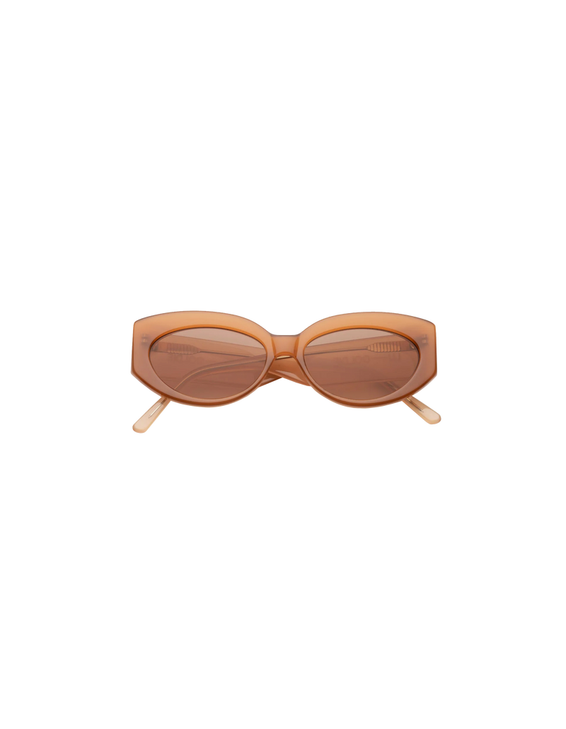 SUNGLASS AURELIE COCOA | Cat-eye frame sunglasses in cocoa, these make a statement while also looking incredibly chic.