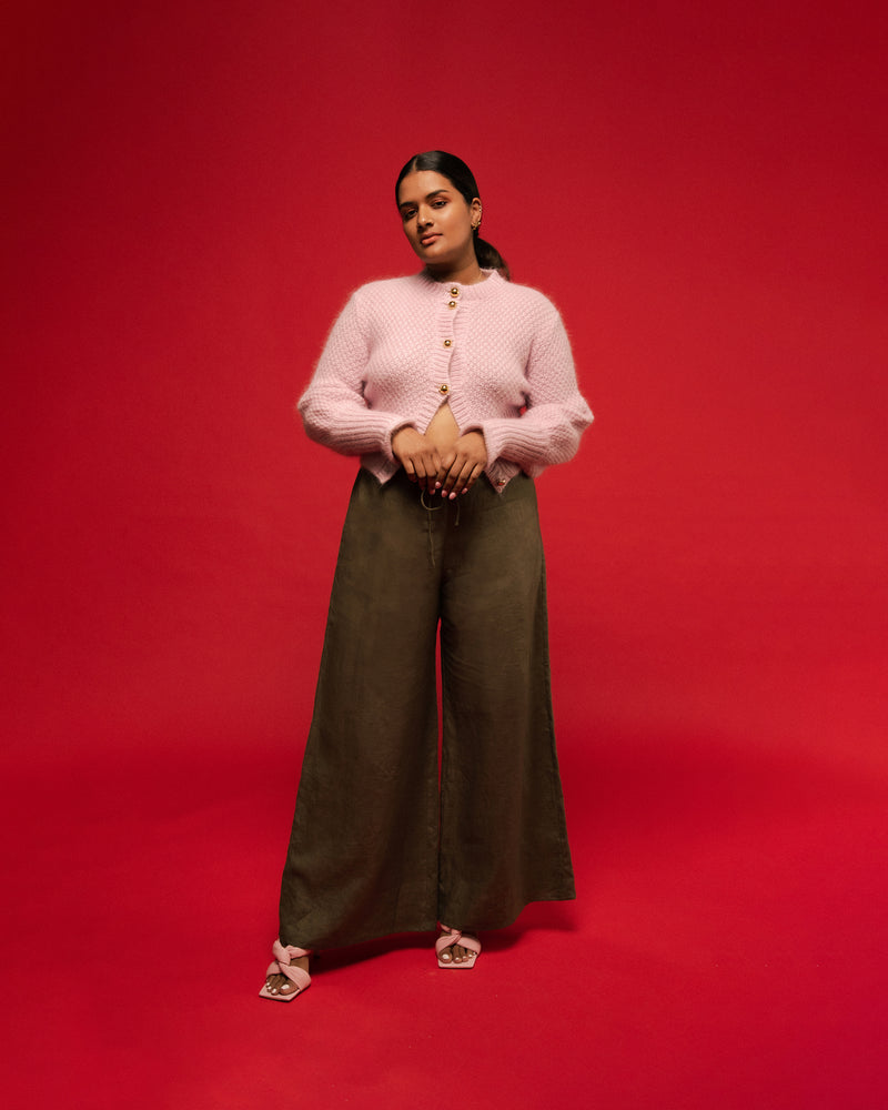 ANDIE LINEN PANT KHAKI | Palazzo style elastic waist pants with a tie, in a light weight linen. These pants are high waisted, uncomplicated and classically cool.