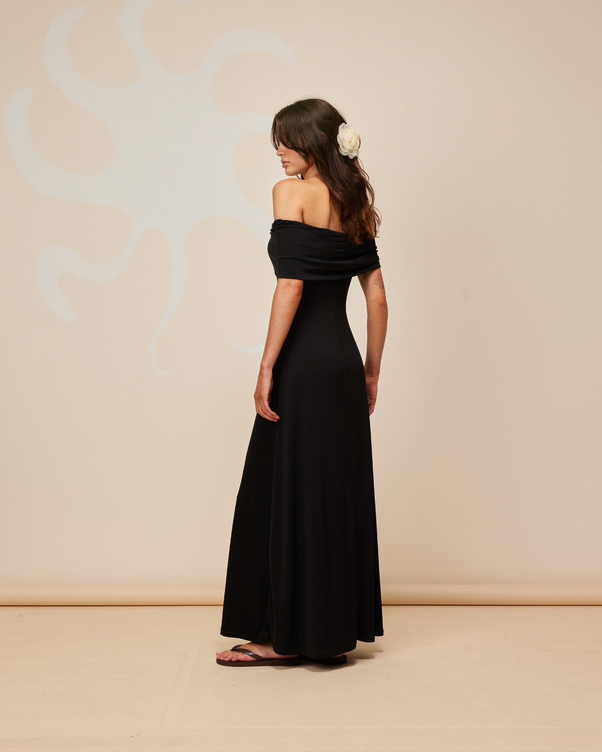 JIL OFF-SHOULDER DRESS BLACK | RUBY JIL OFF-SHOULDER DRESS BLACK | RUBY