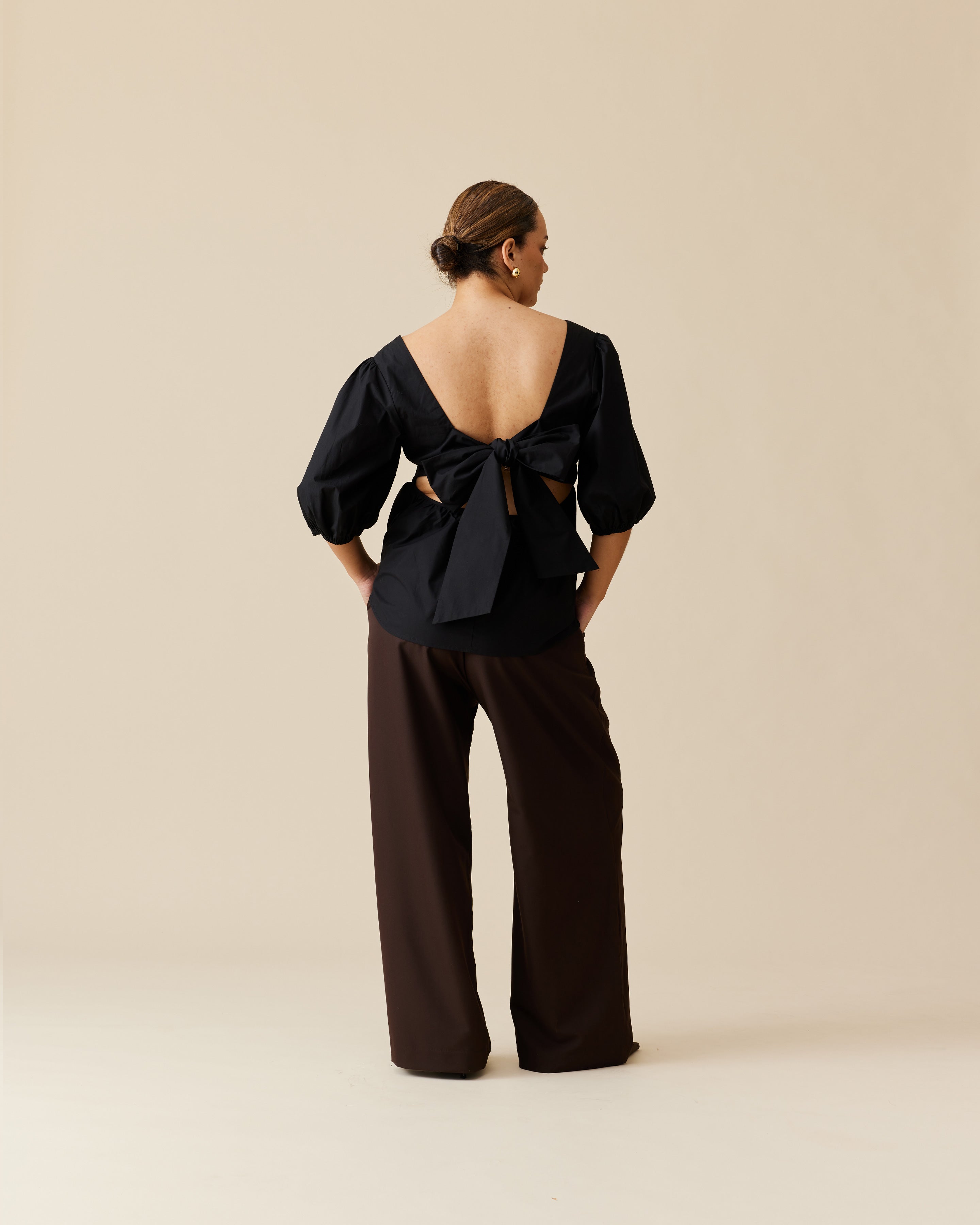 MARGIE TIE-BACK BLOUSE BLACK | RUBY