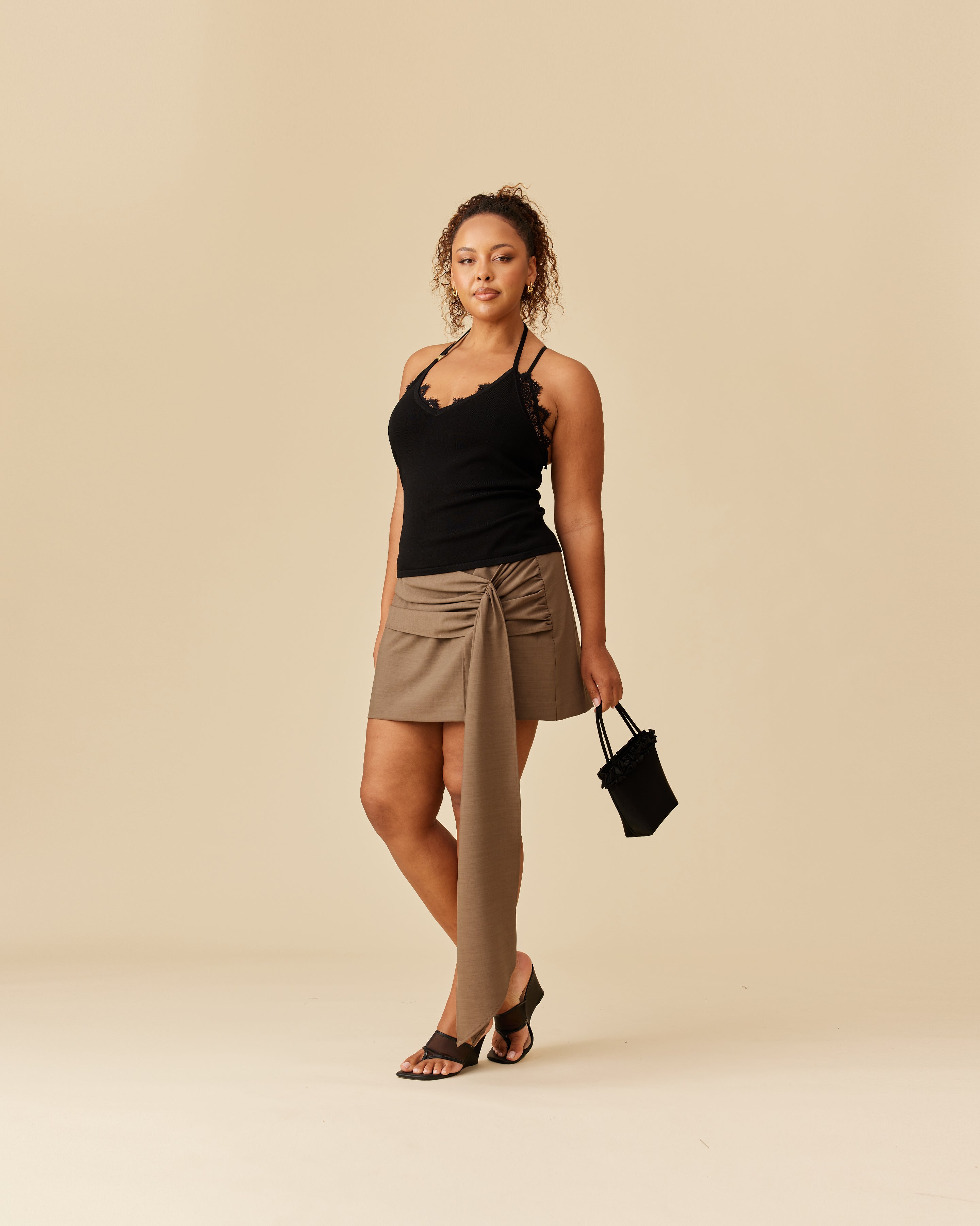 RAMONA HALTER TANK BLACK | RUBY