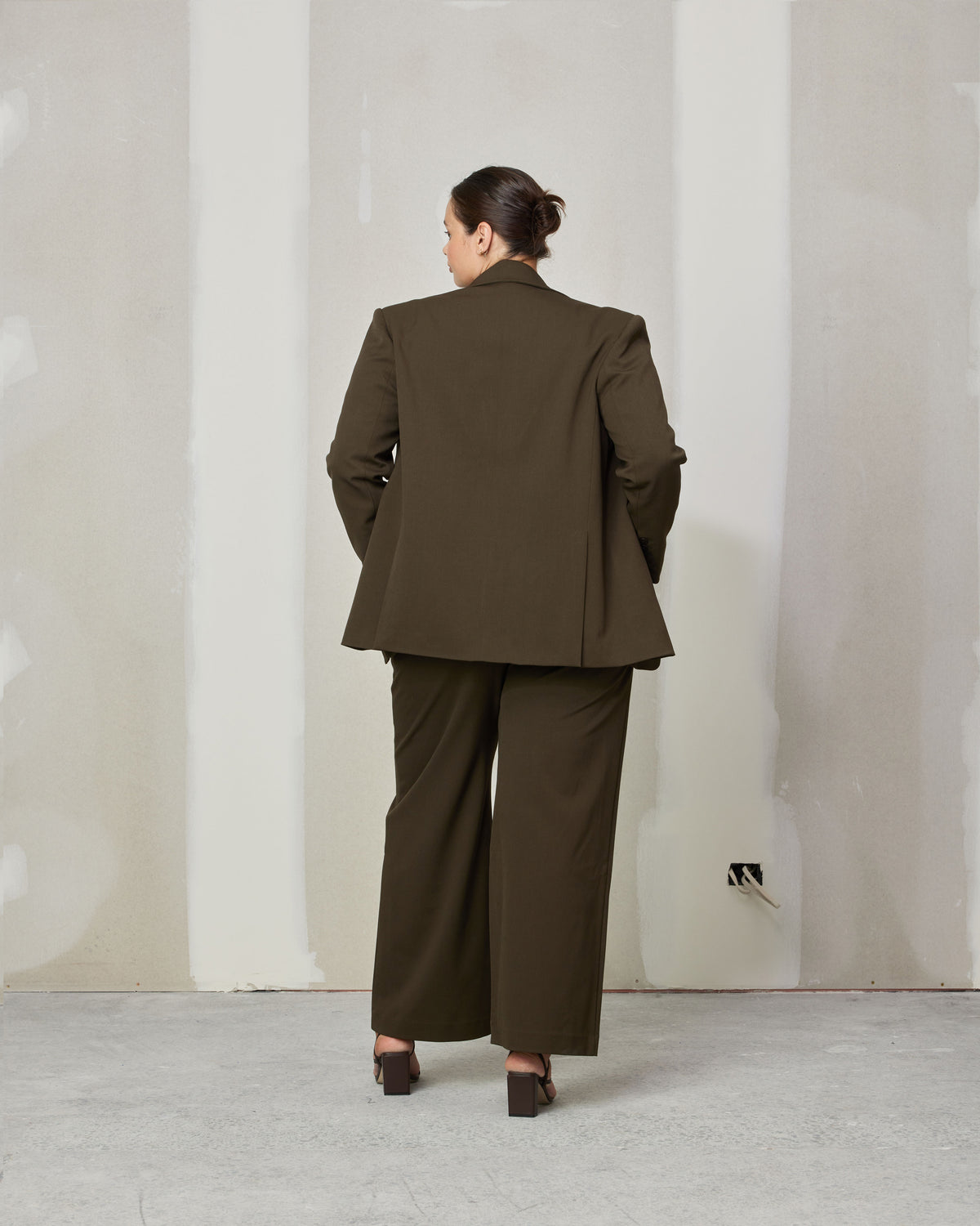 RUE TROUSER KHAKI | RUBY