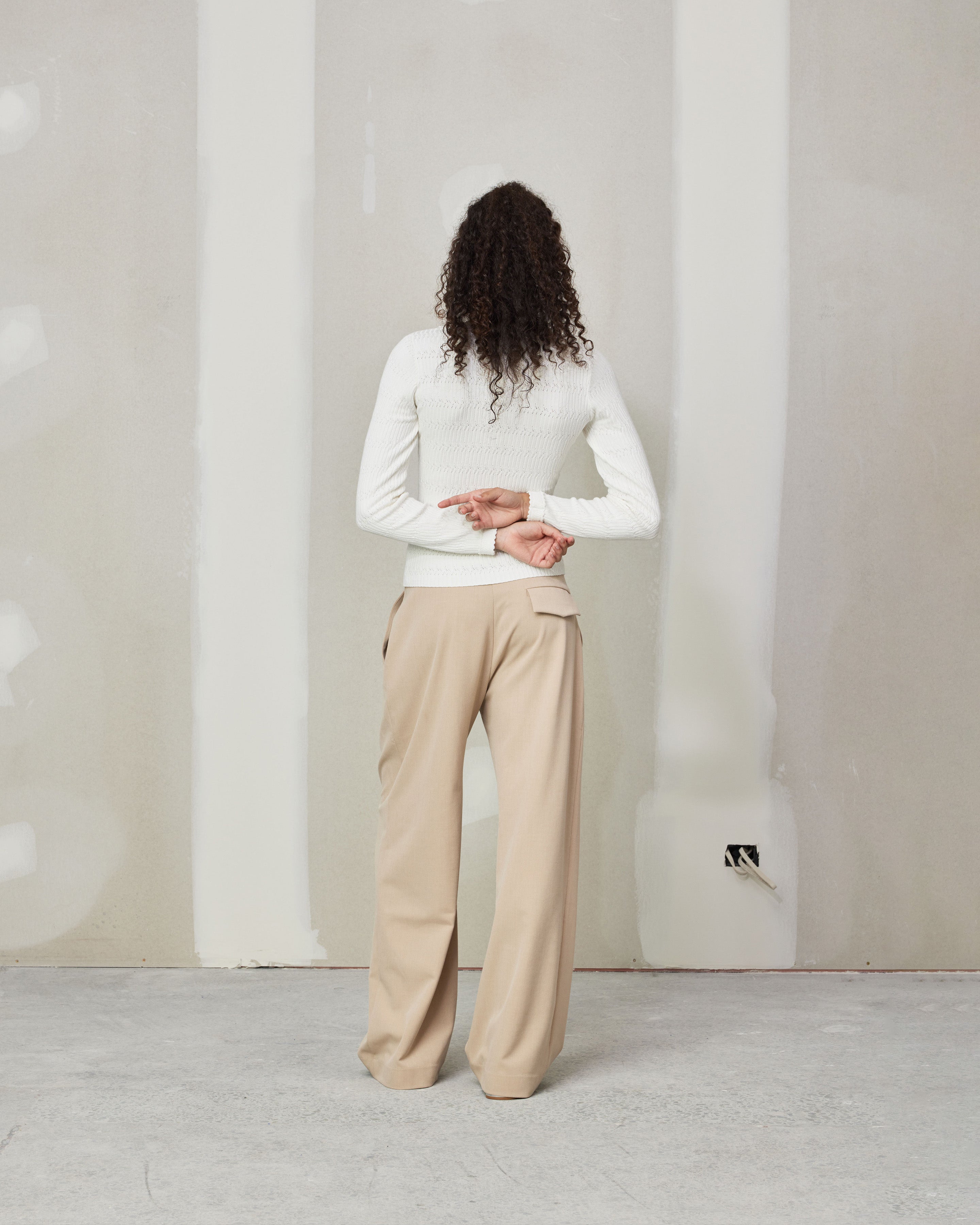 Camel high waisted pleated stretch Trousers | Sumissura