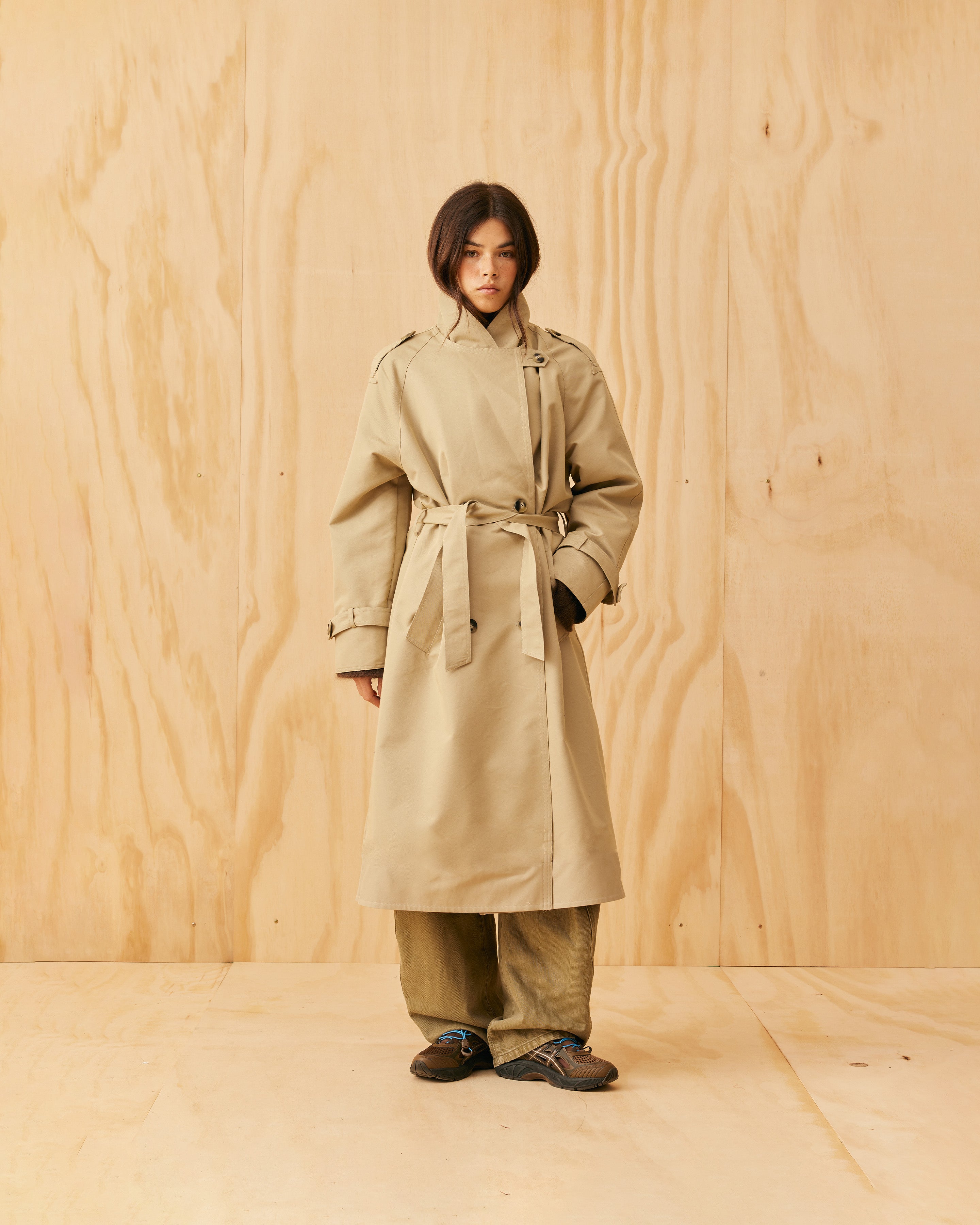 LUMI TRENCH COAT SANDSTONE | RUBY