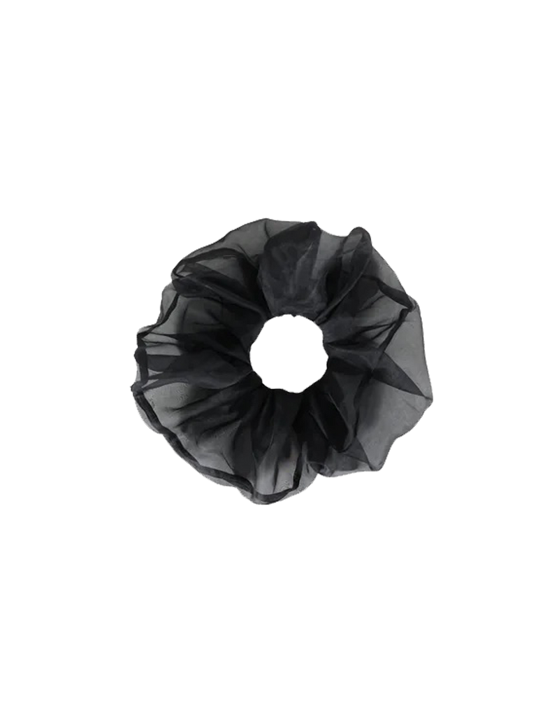 SESAME SILK SCRUNCHIE BLACK | Oversized organza scrunchie in a black. The silk fabric gives this scrunchie a floaty look, making it a the perfect statement hair accessory.