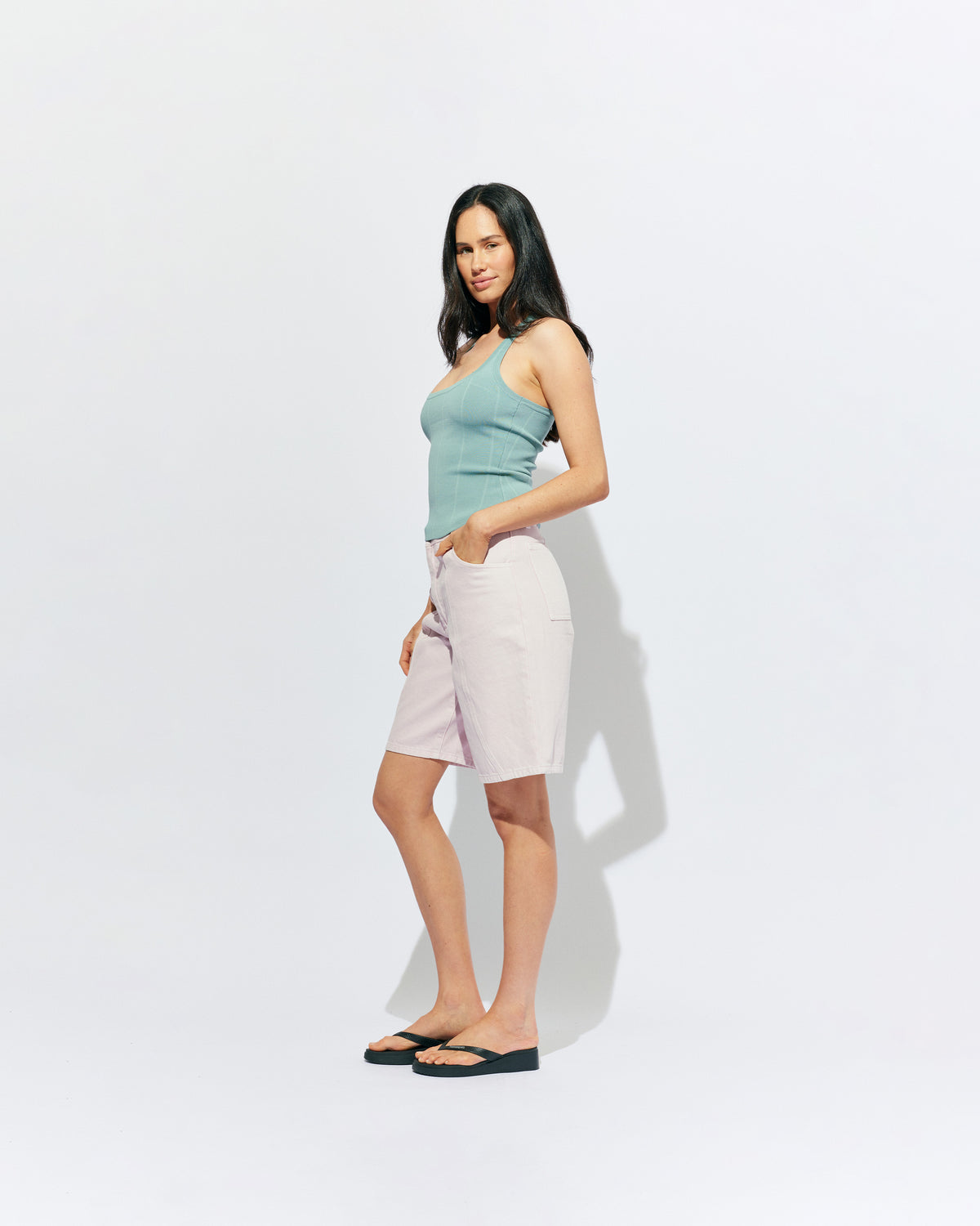 BUZZ SHORT PINK | Our RUBY favourite Buzz Jeans, now available in shorts. Designed in a soft pink denim, these mid-rise shorts have a longer length fit and a barrel leg shape, making them perfect for any summer occasion. 