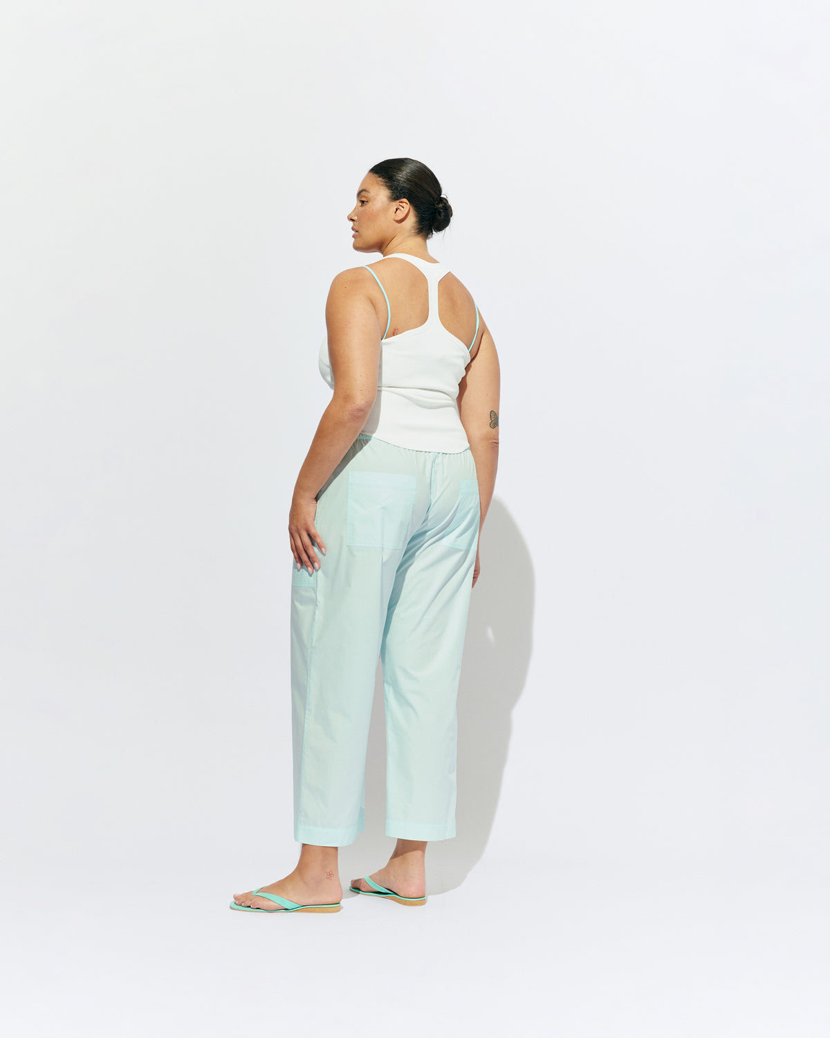STEVIE PANT MINT JULEP | Straight leg pant designed in a mint julep organic cotton, with side and back pockets and a drawstring waistband. Make it a matching set for a full monochrome look with the Raquel Top.
