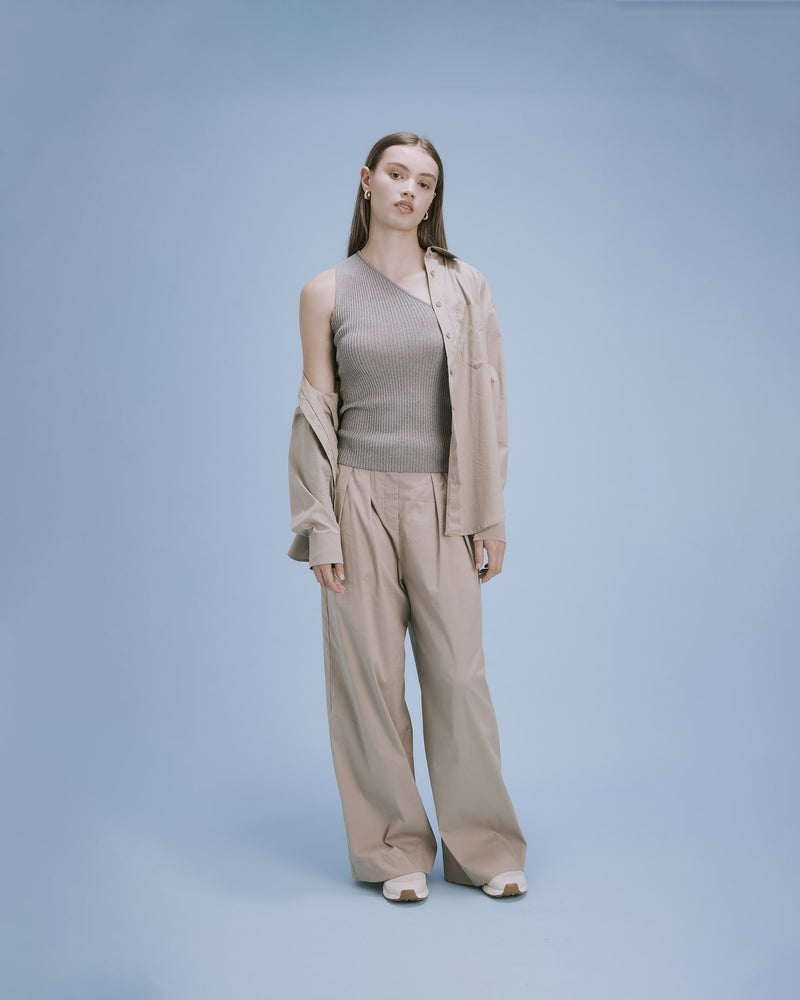 ALLORA TROUSER GREY | Wide leg cotton pants with tortoiseshell buttons and pleat detailing. Designed in a neutral grey shade that makes these pants so easy to style.