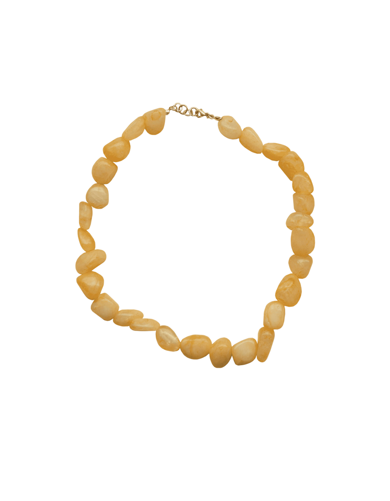 ELKIE NECKLACE ORANGE | A chunky necklace made with honey coloured stones. Finished with a sterling silver clasp.