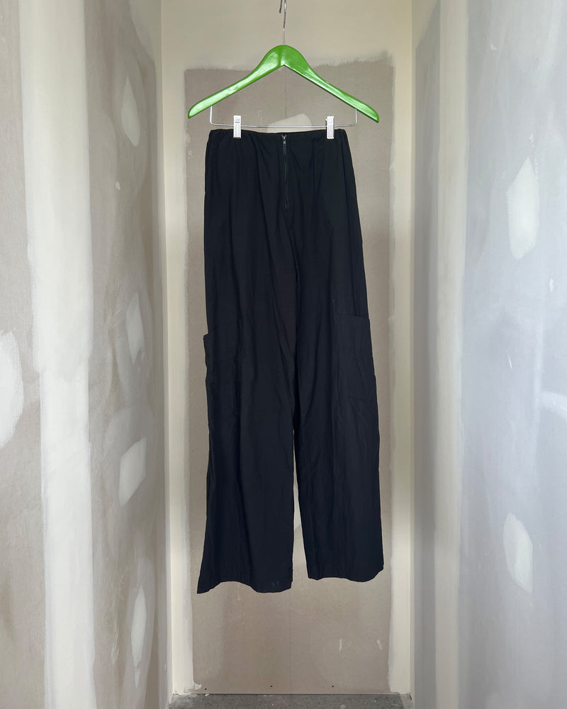 COMET PANTS TBF02291 | This piece is second hand and therefore may have visible signs of wear. But rest assured, our team has carefully reviewed this piece to ensure it is fully functional &...