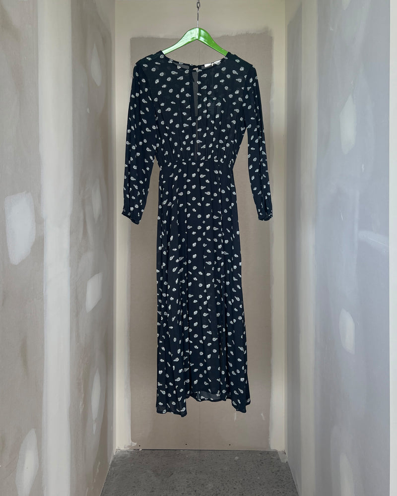 CONSTANCE DRESS TBF00624 | This piece is second hand and therefore may have visible signs of wear. But rest assured, our team has carefully reviewed this piece to ensure it is fully functional &...