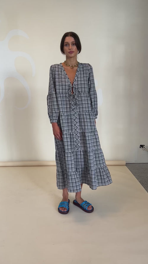 elliatt wren maxi dress WREN TIERED MAXI DRESS BLACK CHECK